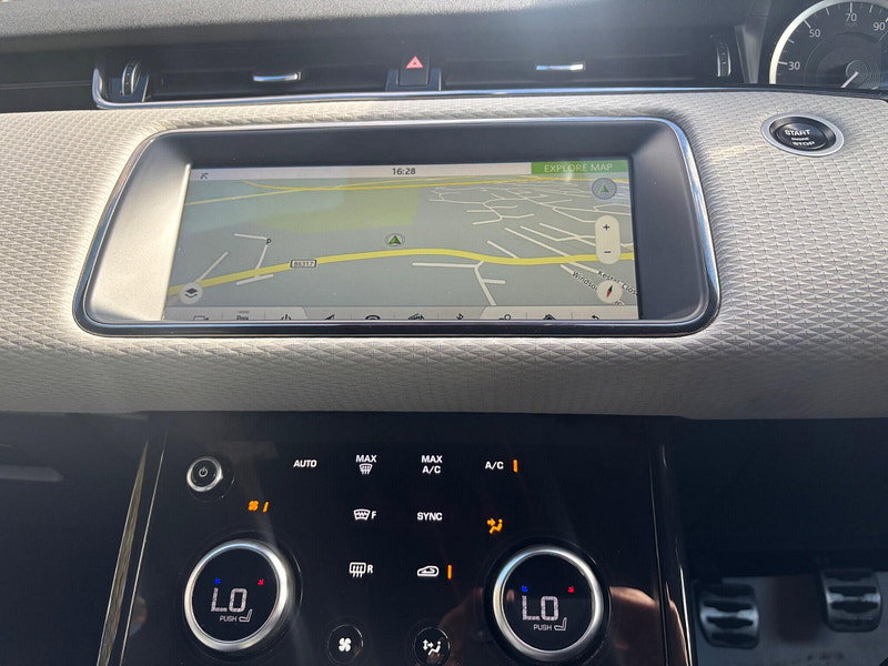 2020 Land Rover Range Rover Evoque in Black, photo 11 of 16