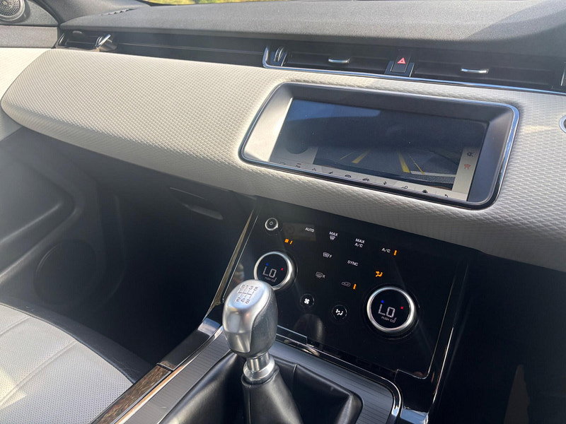 2020 Land Rover Range Rover Evoque in Black, photo 13 of 16