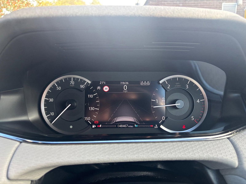 2020 Land Rover Range Rover Evoque in Black, photo 16 of 16