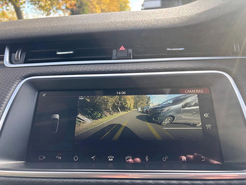 2019 Land Rover Range Rover Evoque in White, photo 12 of 15