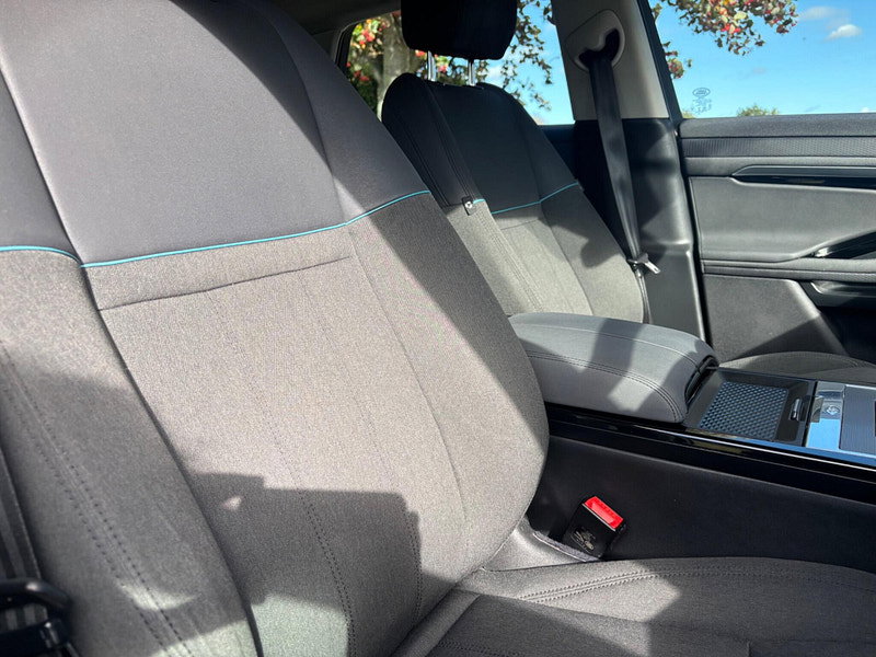 2019 Land Rover Range Rover Evoque in White, photo 14 of 15