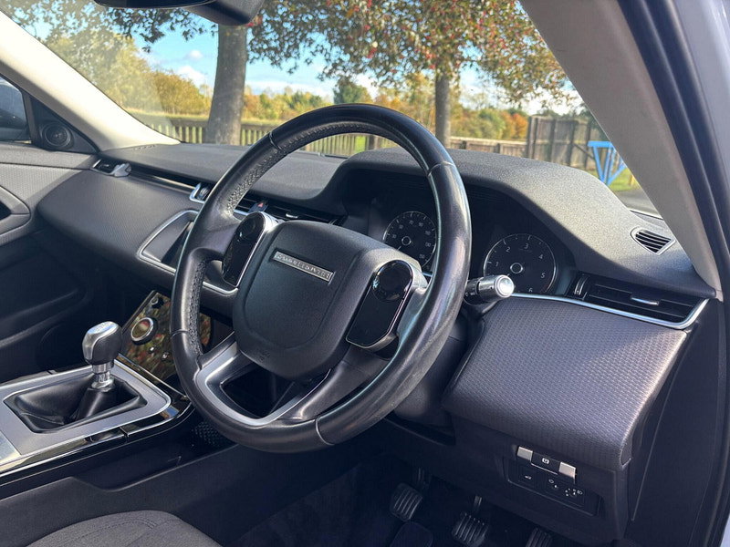 2019 Land Rover Range Rover Evoque in White, photo 9 of 15