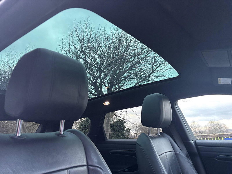 2019 Land Rover Range Rover Evoque in Silver, photo 10 of 17