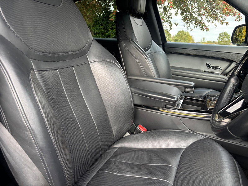 2023 Land Rover Range Rover Sport in Grey, photo 17 of 19