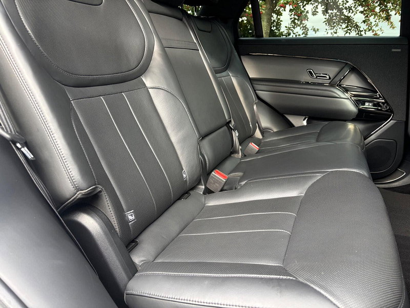2023 Land Rover Range Rover Sport in Grey, photo 18 of 19