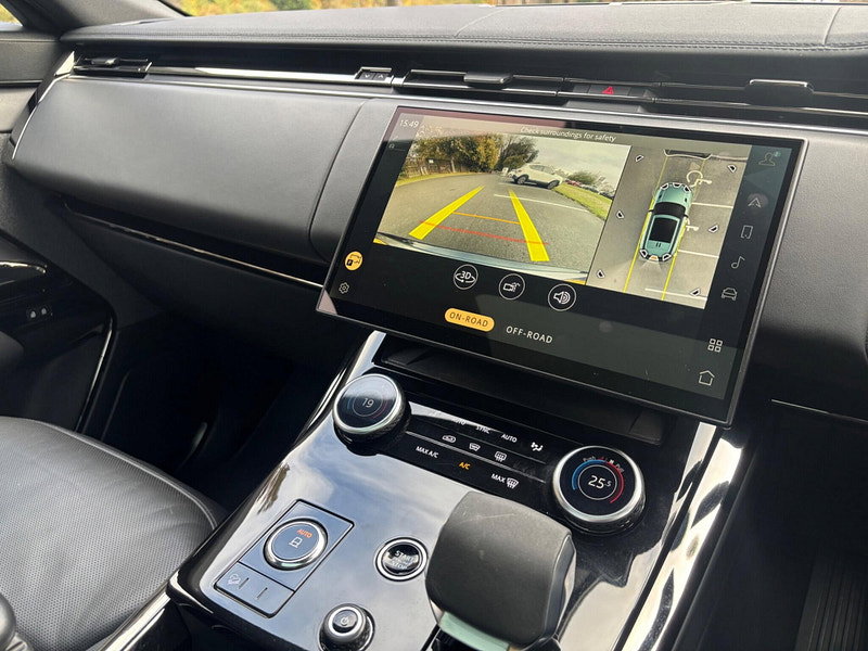 2023 Land Rover Range Rover Sport in Grey, photo 16 of 19