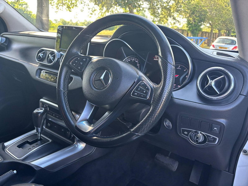 2019 Mercedes-Benz X Class in White, photo 11 of 15