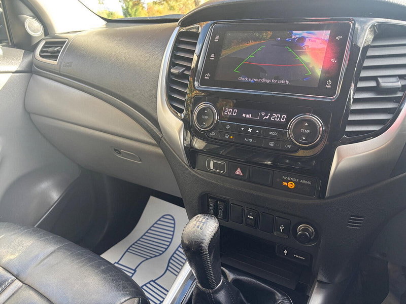 2018 Mitsubishi L200 in Blue, photo 13 of 16
