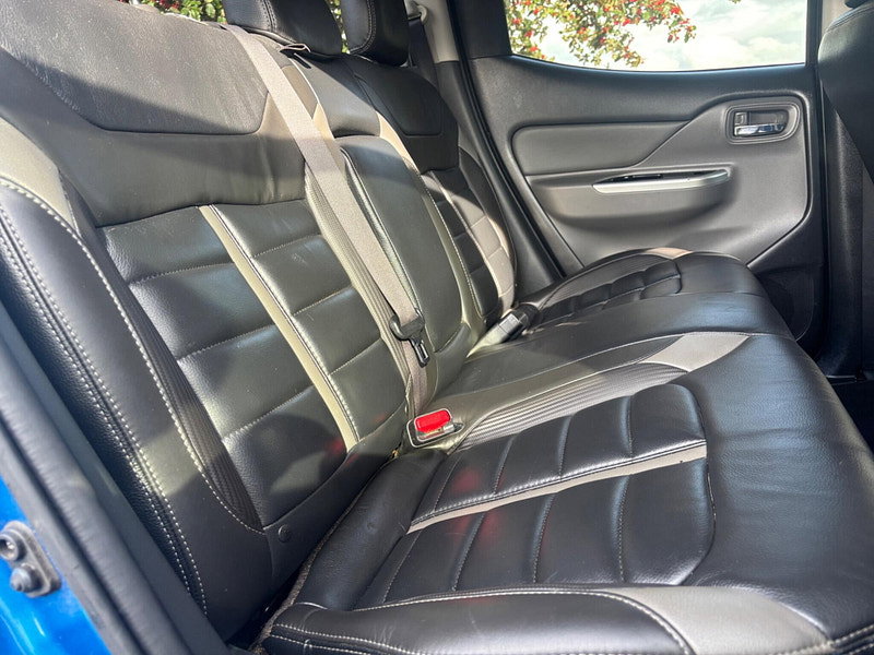 2018 Mitsubishi L200 in Blue, photo 15 of 16