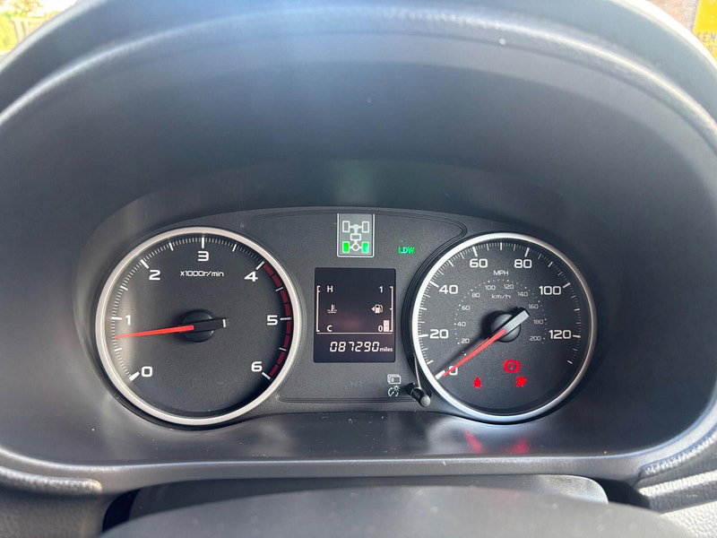 2016 Mitsubishi L200 in Green, photo 16 of 16