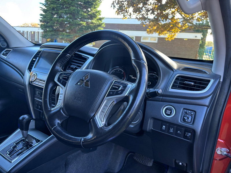 2019 Mitsubishi L200 in Orange, photo 9 of 16
