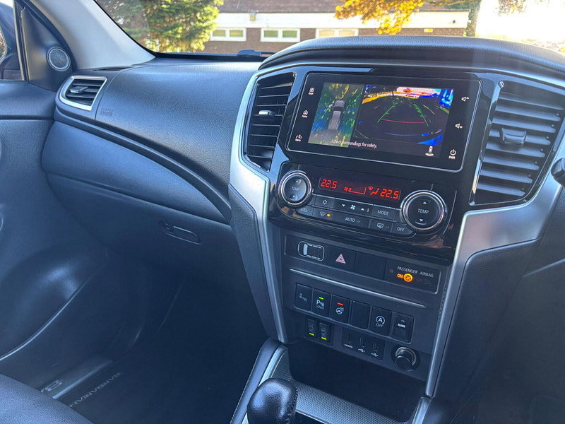 2019 Mitsubishi L200 in Orange, photo 13 of 16