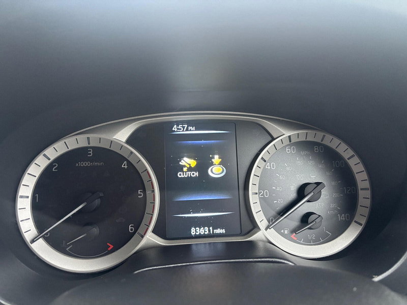 2019 Nissan Navara in Black, photo 15 of 15
