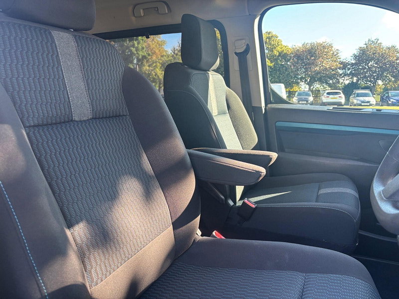 2018 Peugeot Traveller in Blue, photo 15 of 18