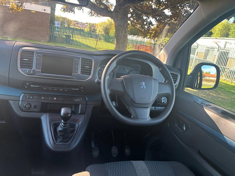 2018 Peugeot Traveller in Blue, photo 11 of 18