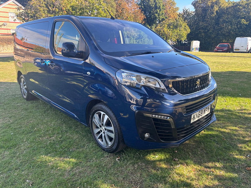 2018 Peugeot Traveller in Blue, photo 1 of 18