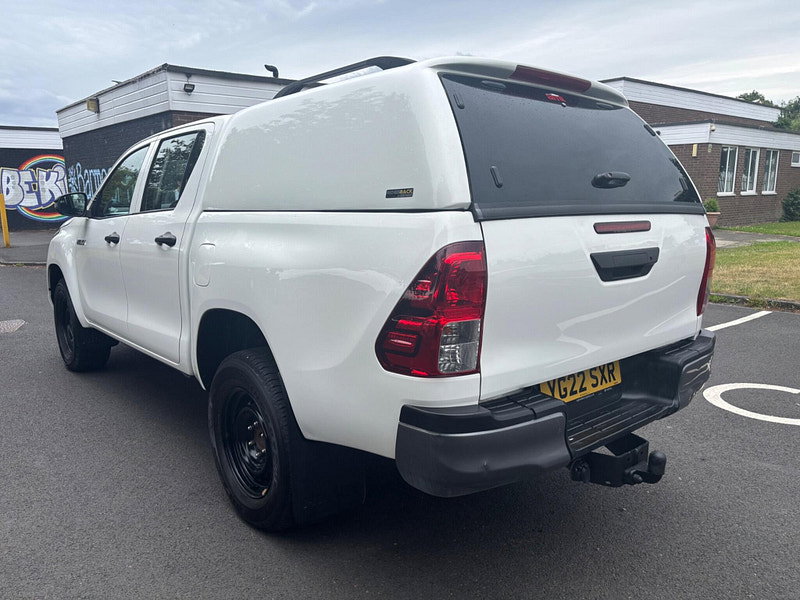 2022 Toyota Hilux in White, photo 5 of 13