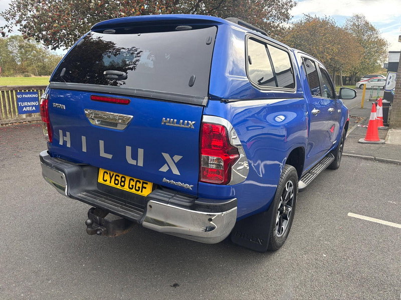 2018 Toyota Hilux in Blue, photo 7 of 16