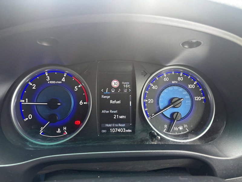 2018 Toyota Hilux in Blue, photo 16 of 16