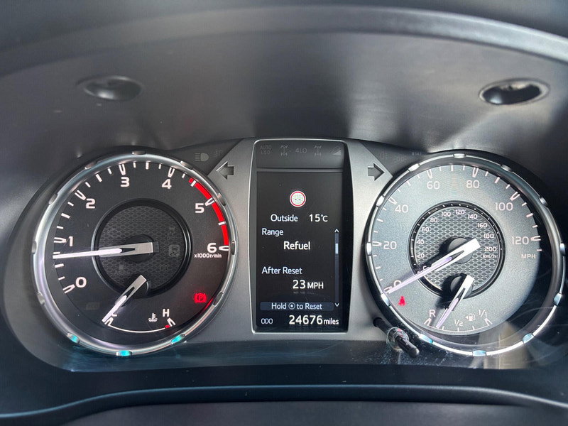 2023 Toyota Hilux in Grey, photo 16 of 16