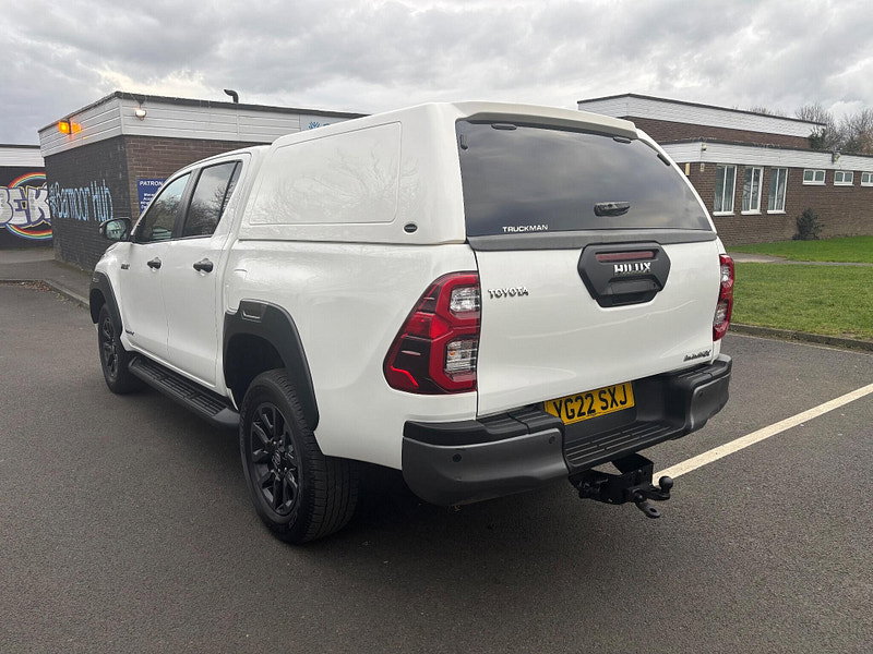 2022 Toyota Hilux in White, photo 5 of 16