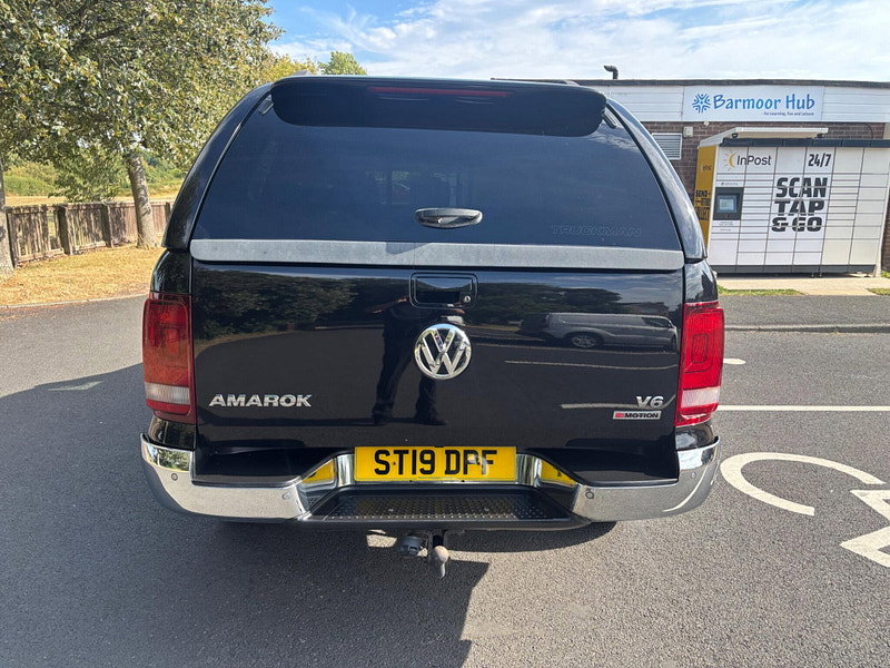 2019 Volkswagen Amarok in Black, photo 6 of 16