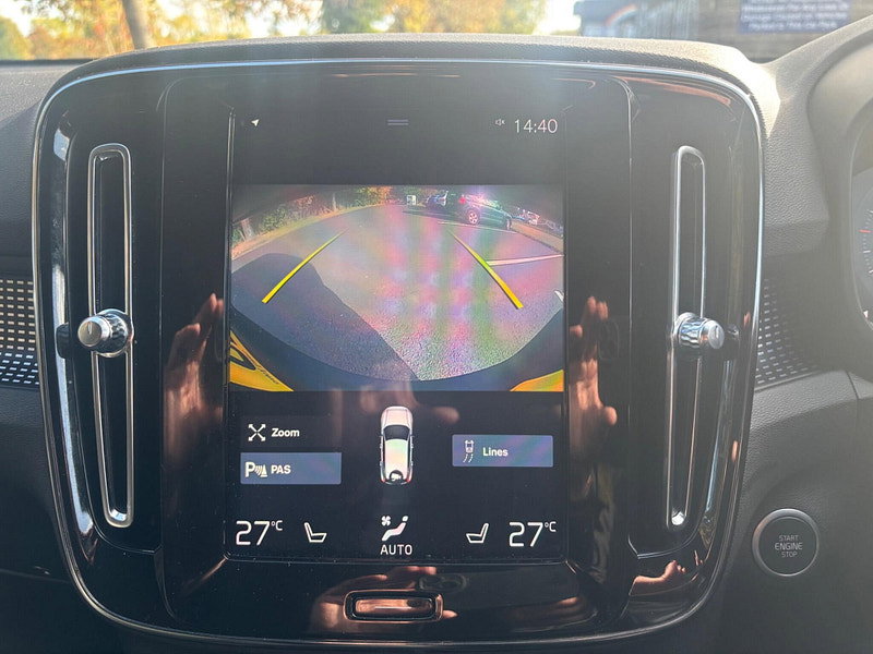 2020 Volvo XC40 in Red, photo 12 of 18