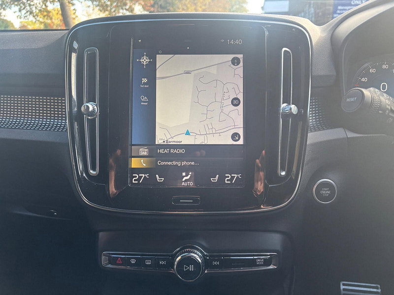 2020 Volvo XC40 in Red, photo 11 of 18