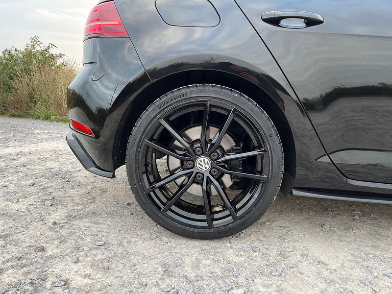 2019 Volkswagen Golf in Black, photo 13 of 26