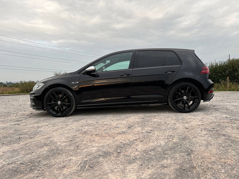 2019 Volkswagen Golf in Black, photo 5 of 26