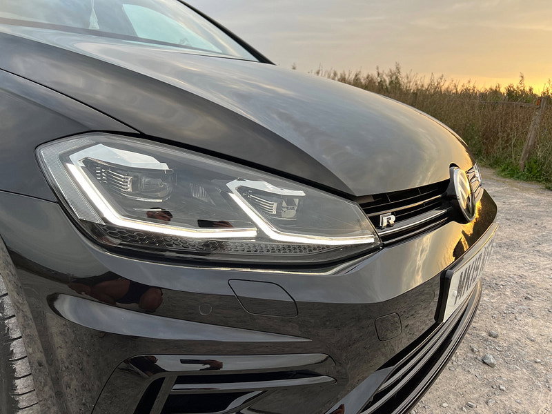 2019 Volkswagen Golf in Black, photo 15 of 26