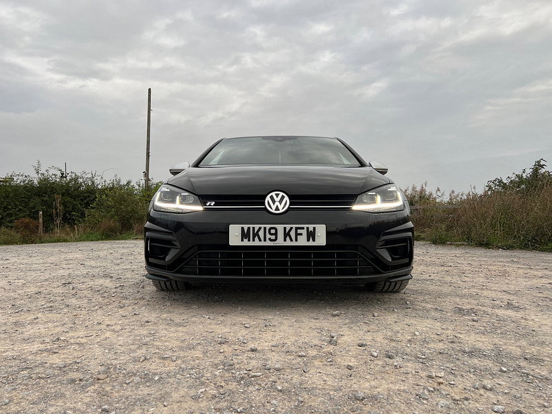 2019 Volkswagen Golf in Black, photo 14 of 26