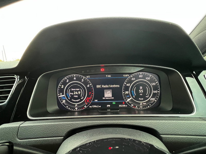 2019 Volkswagen Golf in Black, photo 20 of 26