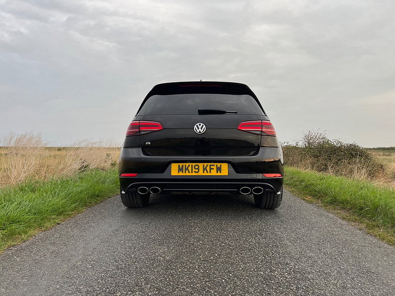 2019 Volkswagen Golf in Black, photo 6 of 26