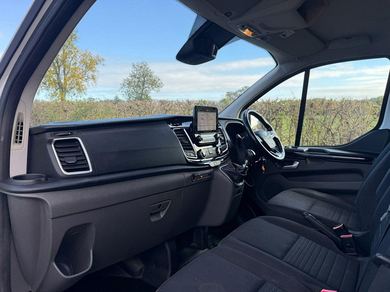 2019 Ford Transit Custom in White, photo 18 of 22