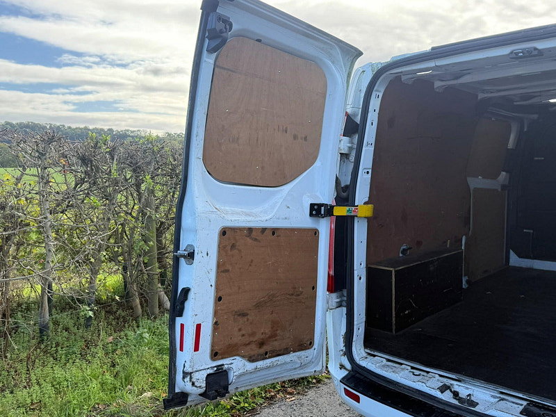 2019 Ford Transit Custom in White, photo 10 of 22