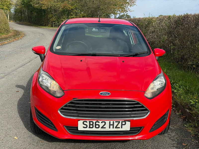 2012 Ford Fiesta in Red, photo 7 of 21