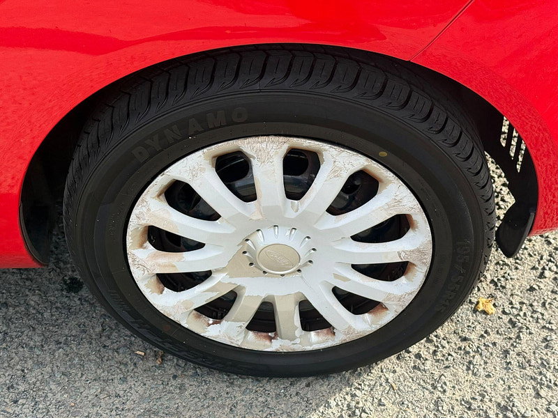 2012 Ford Fiesta in Red, photo 9 of 21