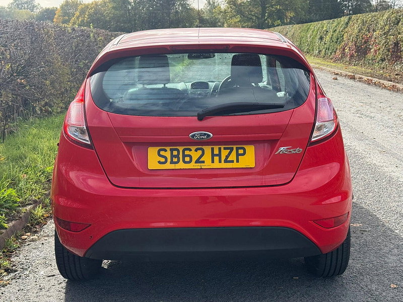 2012 Ford Fiesta in Red, photo 8 of 21