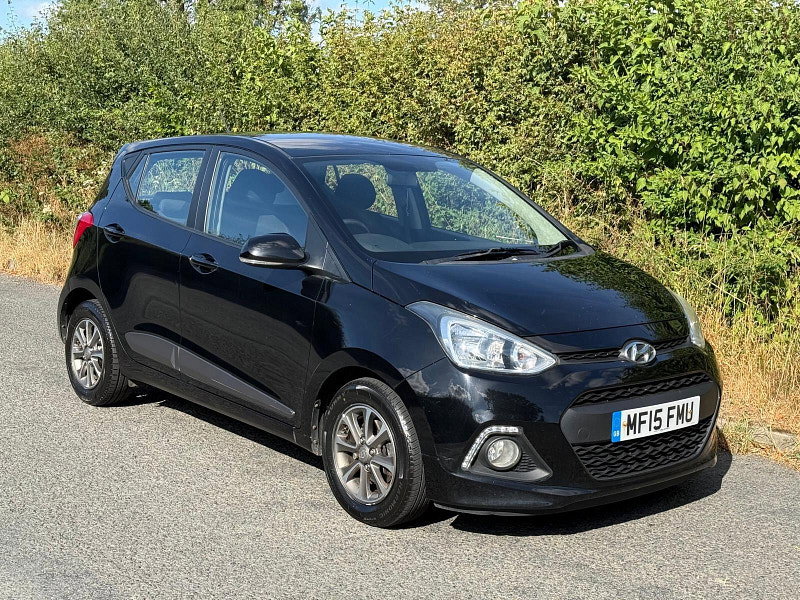 2015 Hyundai I10 in Black, photo 4 of 21