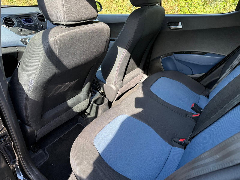 2015 Hyundai I10 in Black, photo 20 of 21