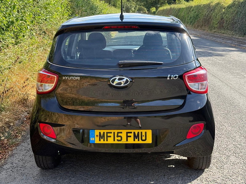 2015 Hyundai I10 in Black, photo 8 of 21