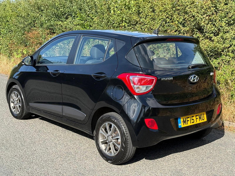 2015 Hyundai I10 in Black, photo 3 of 21