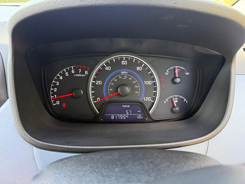2015 Hyundai I10 in Black, photo 16 of 21