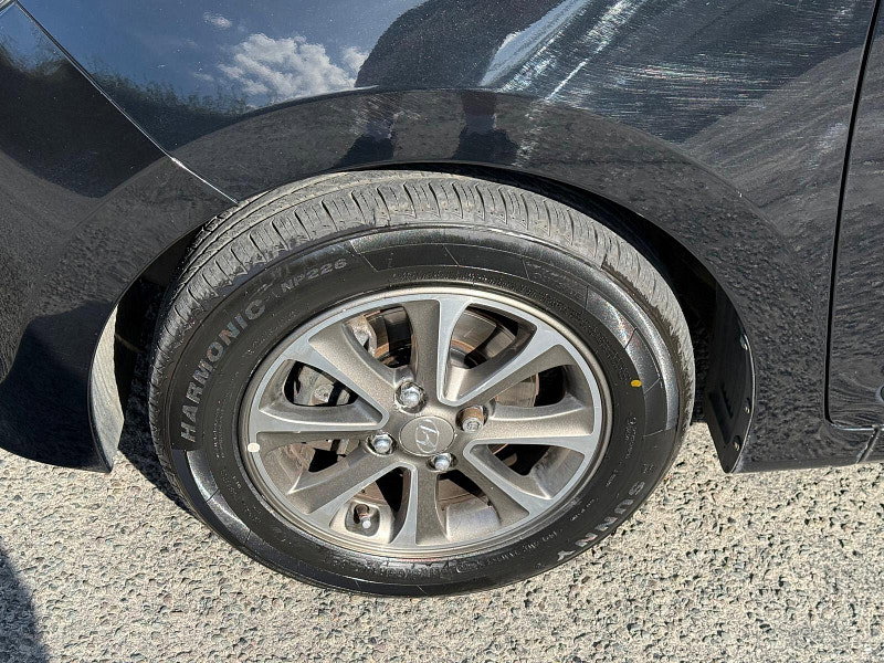 2015 Hyundai I10 in Black, photo 11 of 21