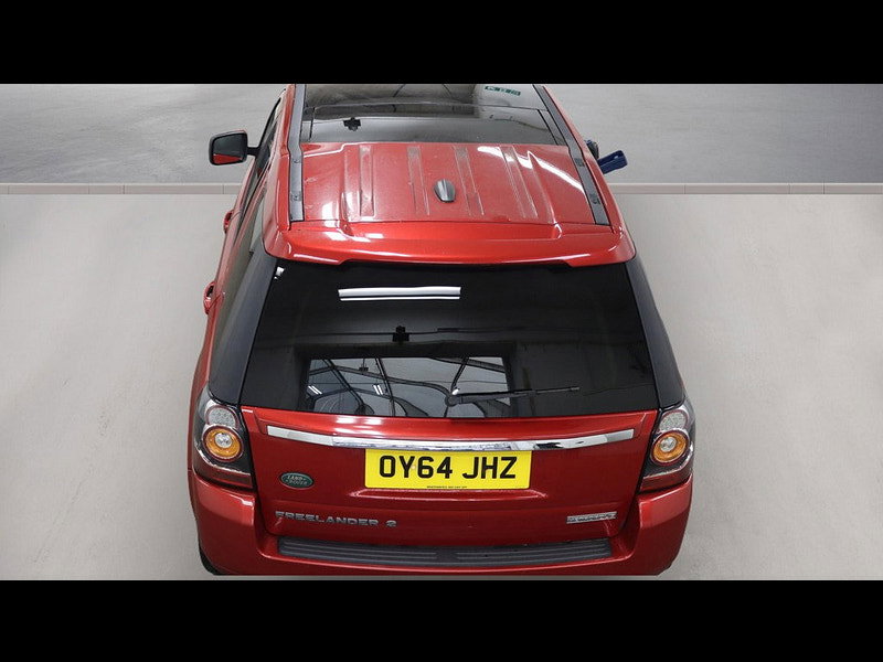 2014 Land Rover Freelander 2 in Red, photo 8 of 12