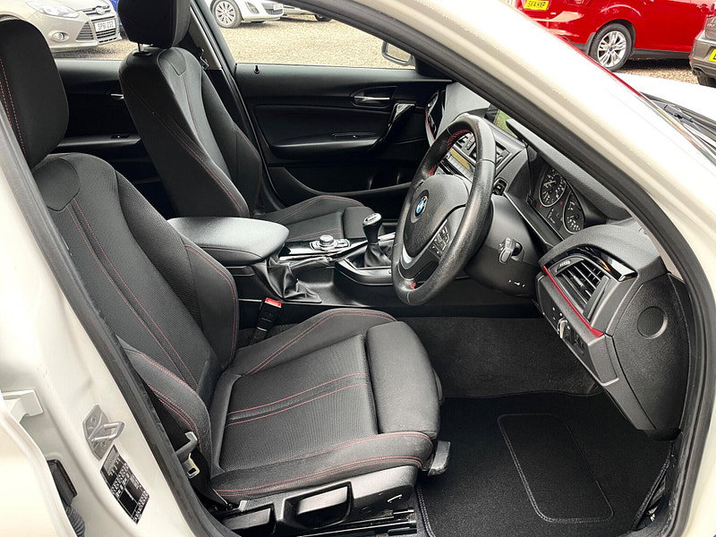 BMW 1 Series 1.5 118i Sport Euro 6 (s/s) 5dr