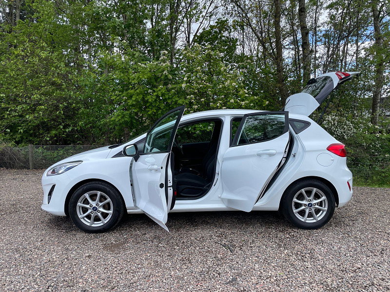 Ford Fiesta 1.0T EcoBoost Zetec Euro 6 (s/s) 5dr
