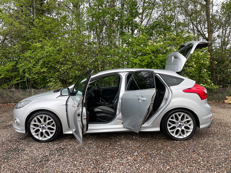 Ford Focus 2.0 TDCi Zetec S Euro 5 5dr