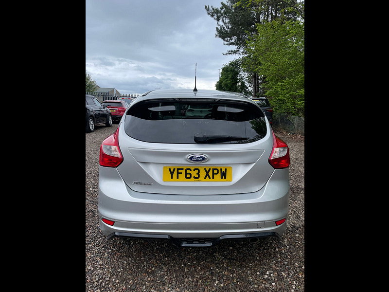 Ford Focus 2.0 TDCi Zetec S Euro 5 5dr